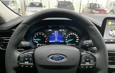 Ford Escape, 2020 год, 1 810 000 рублей, 6 фотография