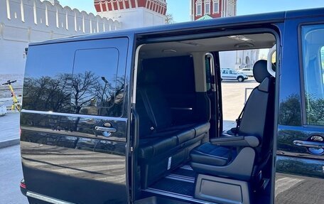 Volkswagen Multivan T6 рестайлинг, 2019 год, 5 500 000 рублей, 9 фотография