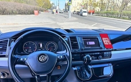 Volkswagen Multivan T6 рестайлинг, 2019 год, 5 500 000 рублей, 7 фотография