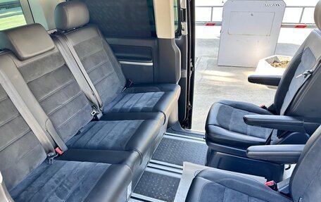 Volkswagen Multivan T6 рестайлинг, 2019 год, 5 500 000 рублей, 16 фотография