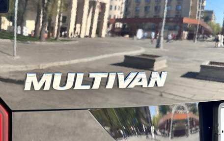 Volkswagen Multivan T6 рестайлинг, 2019 год, 5 500 000 рублей, 21 фотография