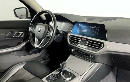 BMW 3 серия, 2020 год, 2 899 000 рублей, 12 фотография