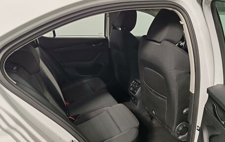 Skoda Octavia IV, 2021 год, 2 190 000 рублей, 21 фотография