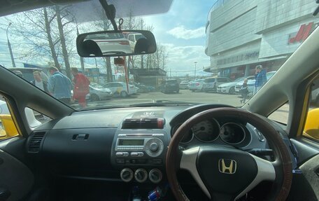 Honda Fit III, 2007 год, 350 000 рублей, 4 фотография