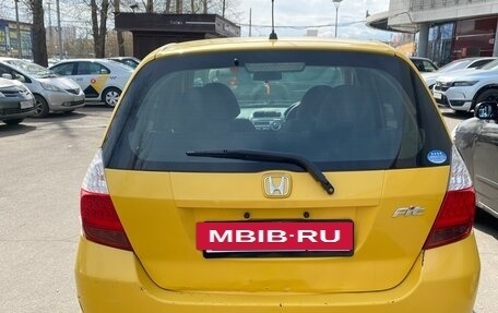 Honda Fit III, 2007 год, 350 000 рублей, 2 фотография