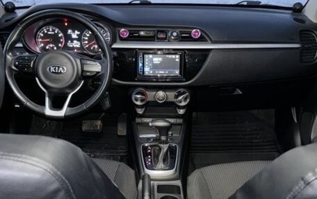 KIA Rio IV, 2018 год, 980 000 рублей, 8 фотография
