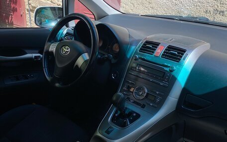 Toyota Auris II, 2007 год, 750 000 рублей, 11 фотография