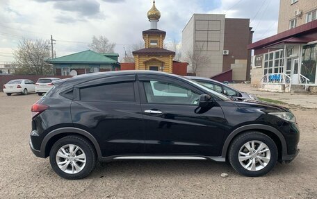 Honda Vezel, 2015 год, 1 700 000 рублей, 13 фотография