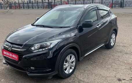 Honda Vezel, 2015 год, 1 700 000 рублей, 14 фотография
