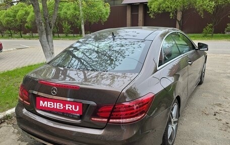 Mercedes-Benz E-Класс, 2015 год, 2 400 000 рублей, 2 фотография
