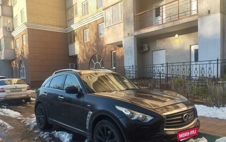 Infiniti FX II, 2011 год, 1 570 000 рублей, 3 фотография