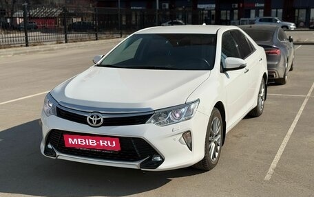 Toyota Camry, 2016 год, 1 750 000 рублей, 3 фотография