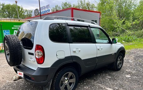 Chevrolet Niva I рестайлинг, 2017 год, 710 000 рублей, 8 фотография