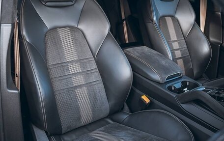 Porsche Cayenne III, 2022 год, 23 500 000 рублей, 8 фотография