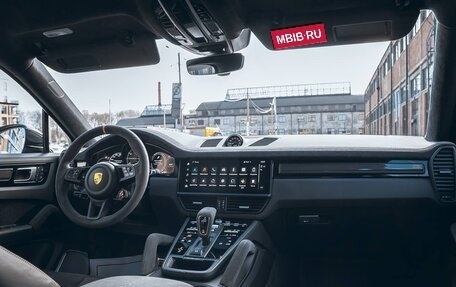 Porsche Cayenne III, 2022 год, 23 500 000 рублей, 9 фотография