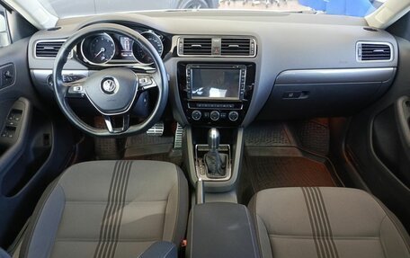 Volkswagen Jetta VI, 2016 год, 1 420 000 рублей, 14 фотография