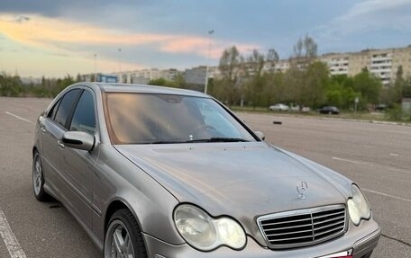 Mercedes-Benz C-Класс, 2004 год, 790 000 рублей, 3 фотография