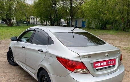 Hyundai Solaris II рестайлинг, 2013 год, 485 000 рублей, 3 фотография