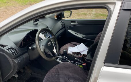 Hyundai Solaris II рестайлинг, 2013 год, 485 000 рублей, 10 фотография