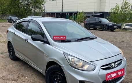 Hyundai Solaris II рестайлинг, 2013 год, 485 000 рублей, 5 фотография