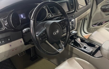 KIA Carnival III, 2020 год, 3 700 000 рублей, 10 фотография