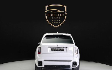 Rolls-Royce Cullinan, 2025 год, 90 000 000 рублей, 5 фотография