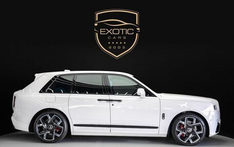 Rolls-Royce Cullinan, 2025 год, 90 000 000 рублей, 3 фотография