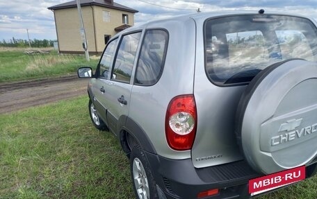 Chevrolet Niva I рестайлинг, 2011 год, 515 000 рублей, 7 фотография