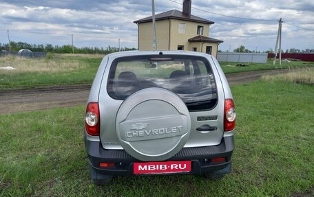 Chevrolet Niva I рестайлинг, 2011 год, 515 000 рублей, 6 фотография