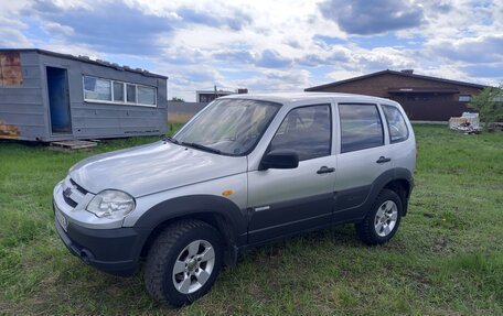 Chevrolet Niva I рестайлинг, 2011 год, 515 000 рублей, 10 фотография