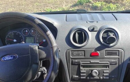 Ford Fusion I, 2011 год, 450 000 рублей, 2 фотография