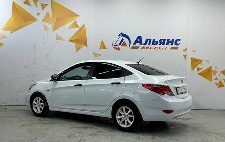 Hyundai Solaris II рестайлинг, 2013 год, 820 000 рублей, 5 фотография