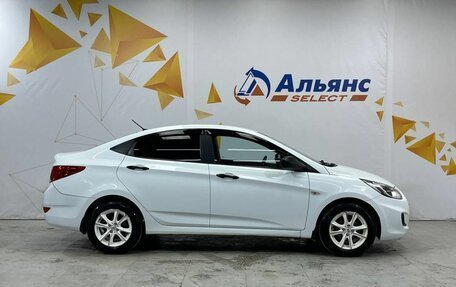 Hyundai Solaris II рестайлинг, 2013 год, 820 000 рублей, 2 фотография