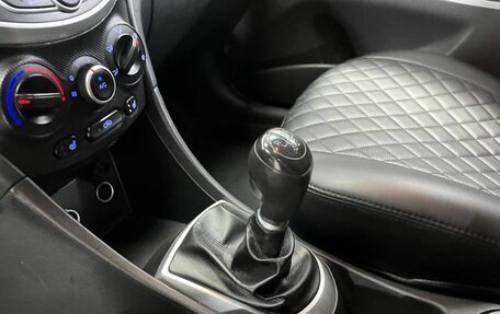 Hyundai Solaris II рестайлинг, 2013 год, 820 000 рублей, 30 фотография