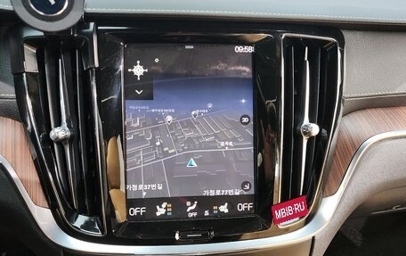 Volvo V60 Cross Country II, 2022 год, 3 160 000 рублей, 14 фотография