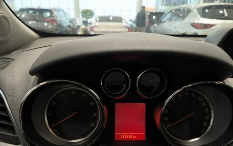 Opel Mokka I, 2015 год, 1 050 000 рублей, 17 фотография