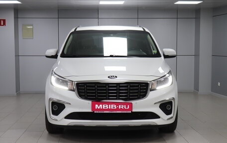 KIA Carnival III, 2018 год, 2 344 000 рублей, 3 фотография
