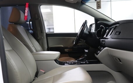 KIA Carnival III, 2018 год, 2 344 000 рублей, 7 фотография
