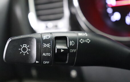 KIA Carnival III, 2018 год, 2 344 000 рублей, 14 фотография