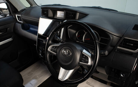 Toyota Roomy I, 2017 год, 1 349 000 рублей, 7 фотография