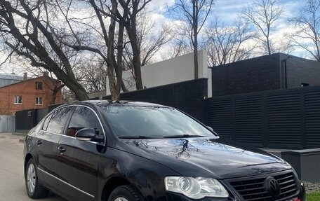 Volkswagen Passat B6, 2005 год, 650 000 рублей, 1 фотография