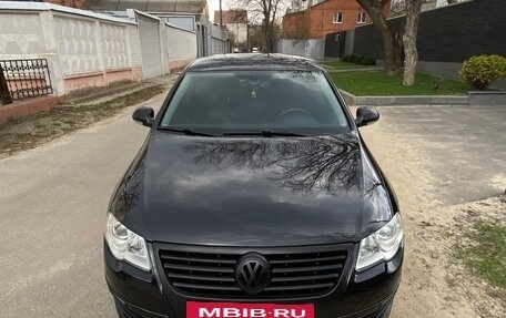 Volkswagen Passat B6, 2005 год, 650 000 рублей, 4 фотография