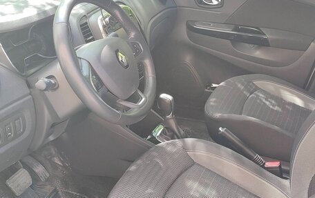 Renault Kaptur I рестайлинг, 2017 год, 1 304 000 рублей, 4 фотография