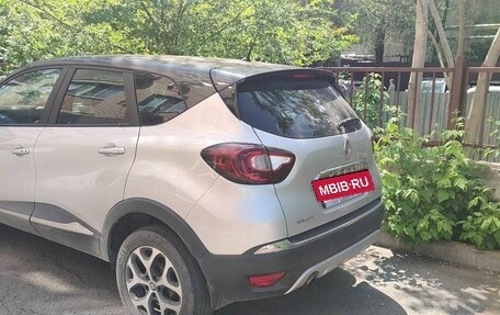 Renault Kaptur I рестайлинг, 2017 год, 1 304 000 рублей, 2 фотография