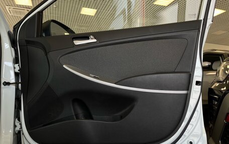 Hyundai Solaris II рестайлинг, 2013 год, 939 000 рублей, 22 фотография