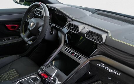 Lamborghini Urus I, 2024 год, 49 000 000 рублей, 8 фотография