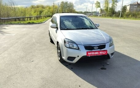KIA Rio II, 2010 год, 610 000 рублей, 2 фотография
