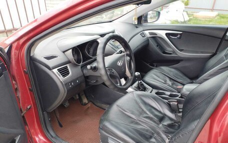 Hyundai Elantra V, 2012 год, 650 000 рублей, 5 фотография