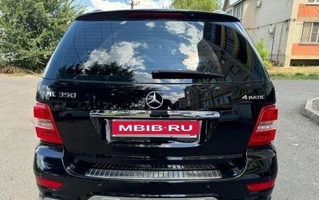 Mercedes-Benz M-Класс, 2011 год, 1 850 000 рублей, 2 фотография