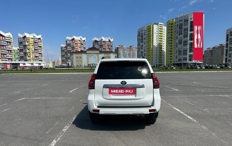 Toyota Land Cruiser Prado 150 рестайлинг 2, 2018 год, 5 400 000 рублей, 6 фотография
